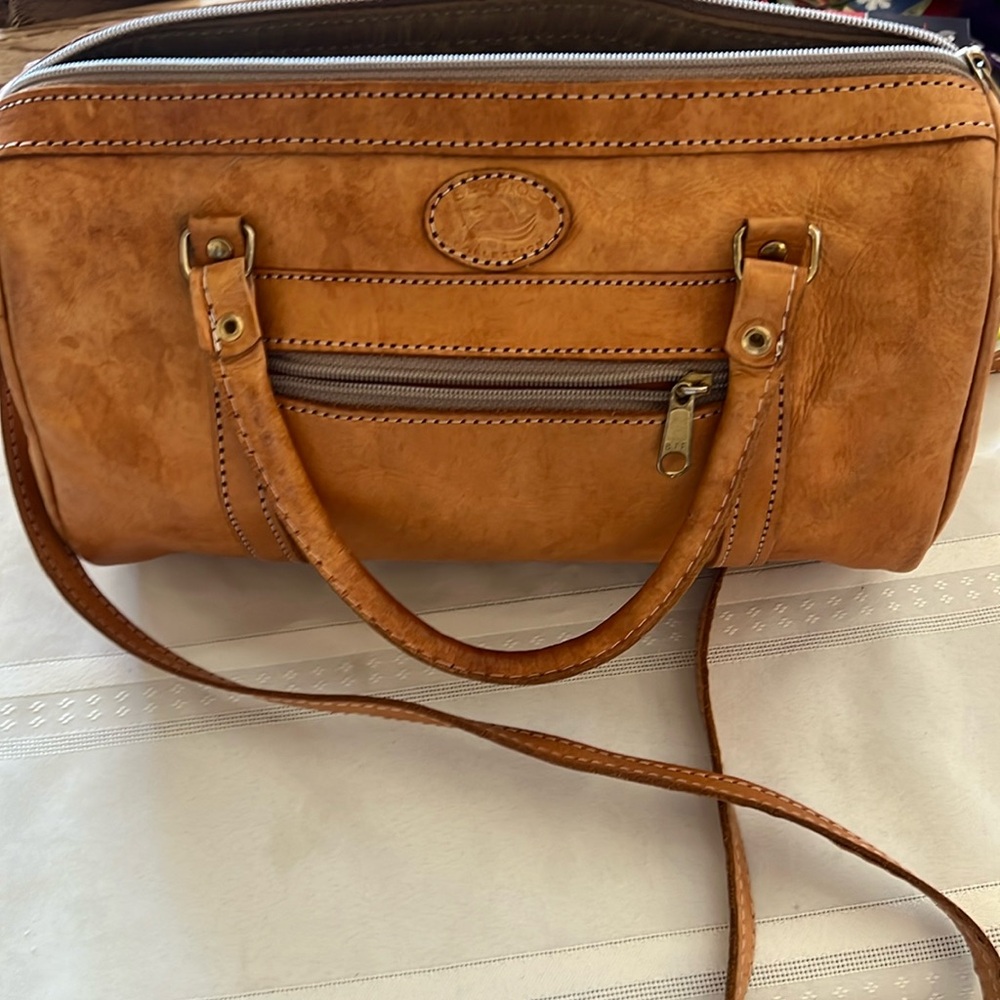 Beautiful tan leather satchel - Picture 1 of 5